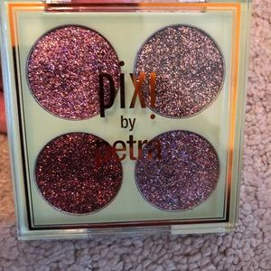 Pixi eye quad